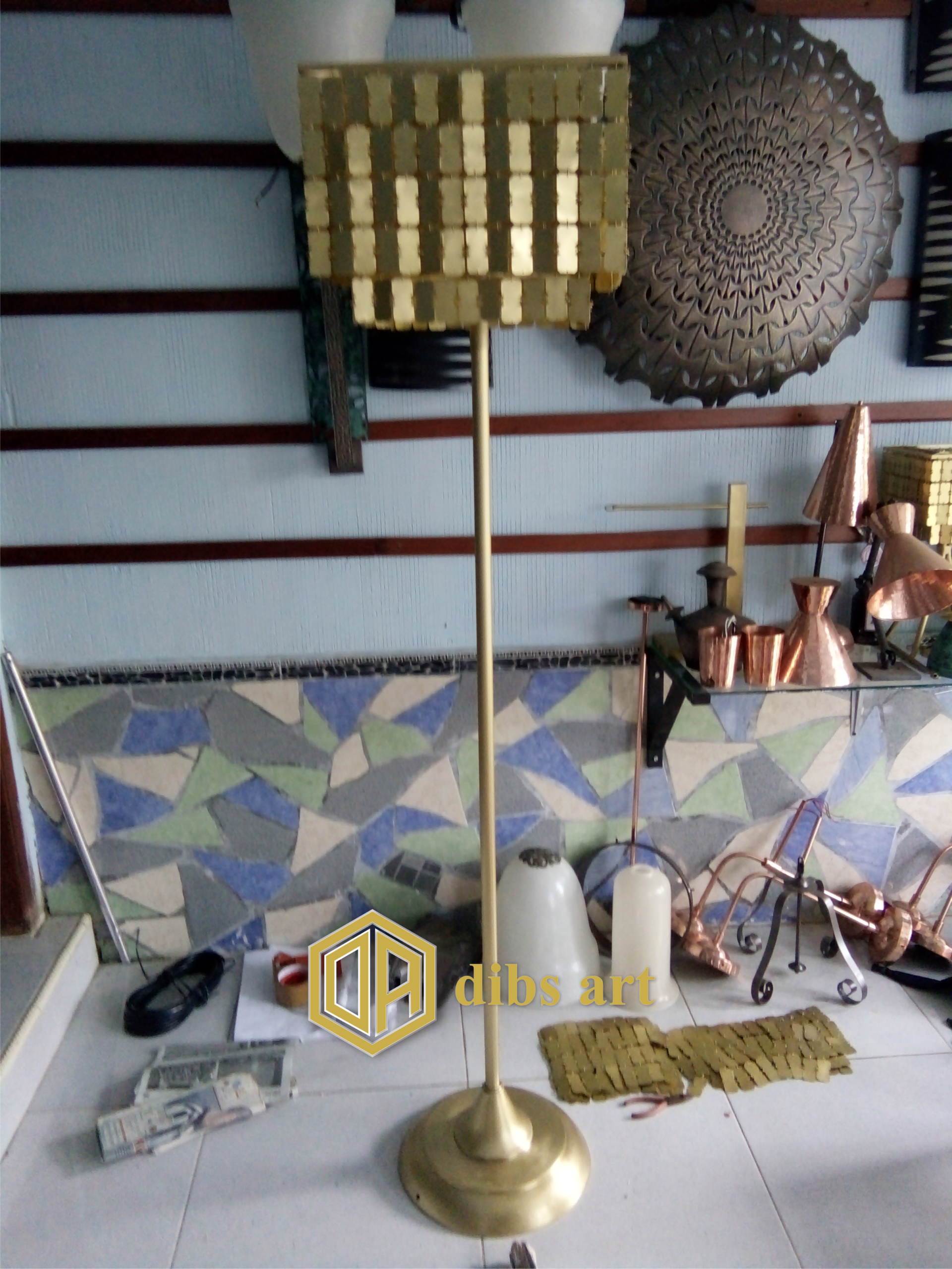 lampu berdiri kuningan klasik