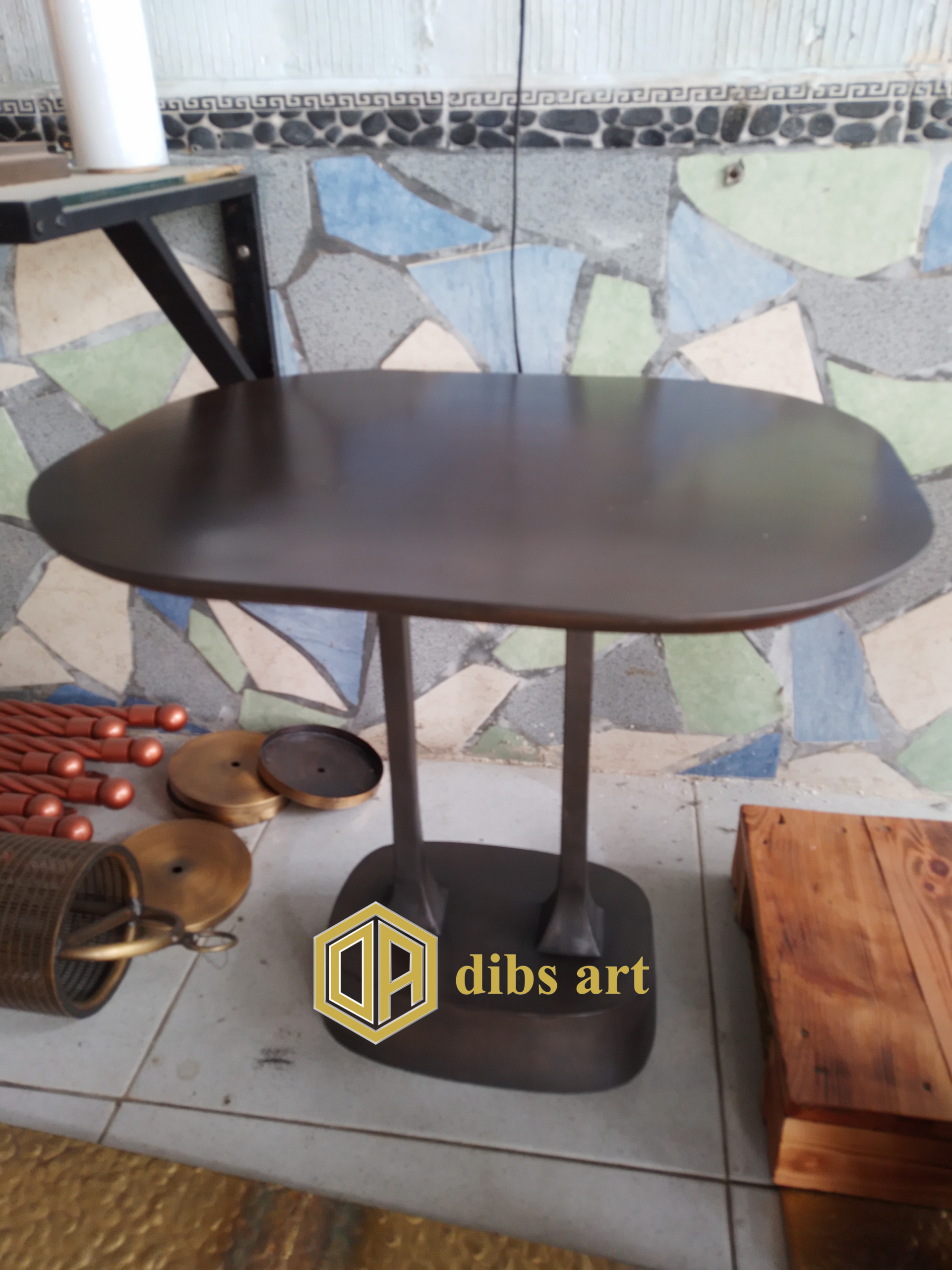 meja kuningan minimalis Dibs Art desain modern elegan
