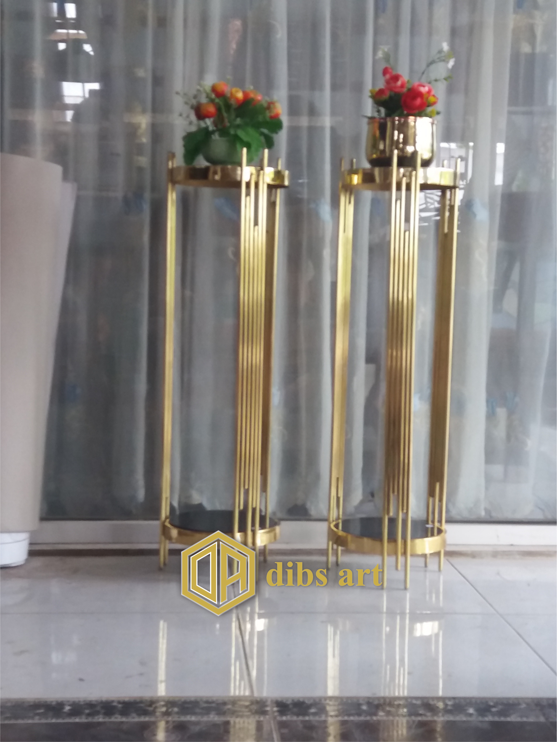 Pot Kuningan Tinggi Elegan Handmade – Dibs Art pot kuningan tinggi