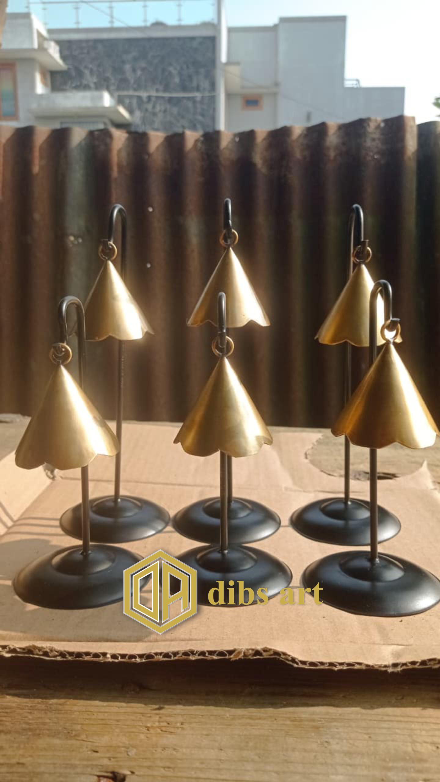 lampu meja kuningan hitam