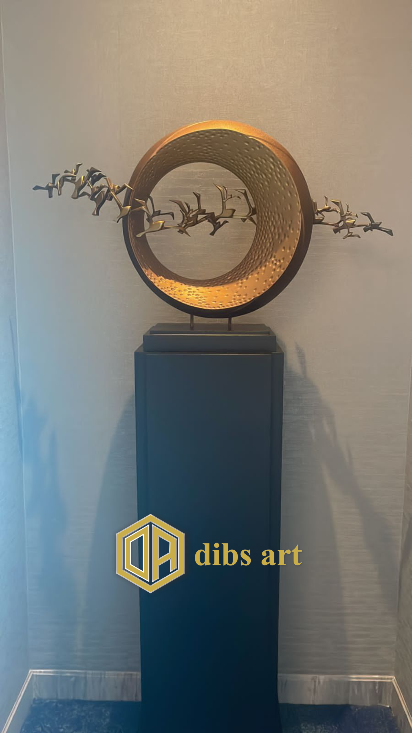 ornamen kuningan antik