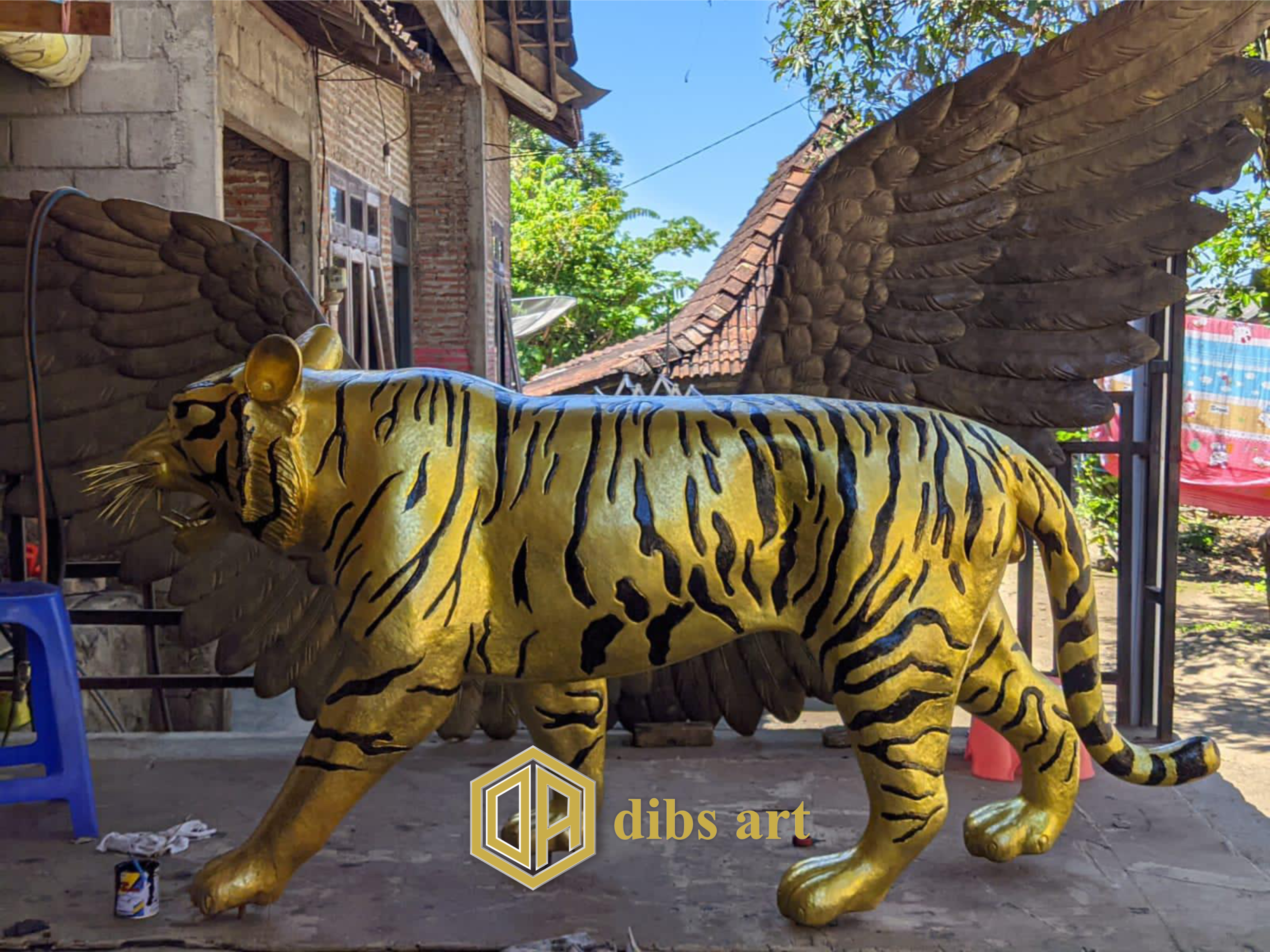 Patung Kuningan Macan Elegan untuk Dekorasi | Dibs Art patung kuningan macan