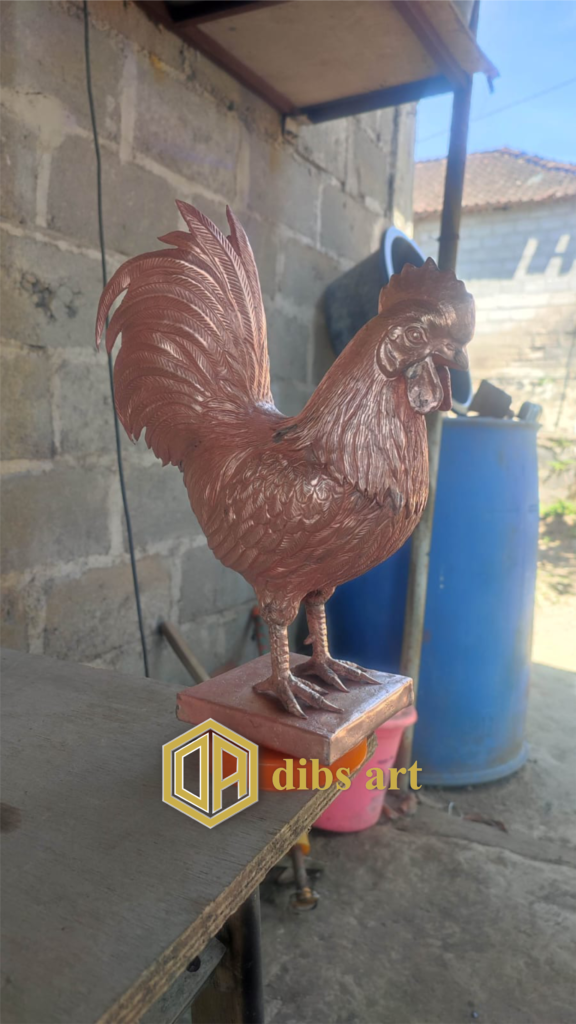 patung tembaga jago ayam