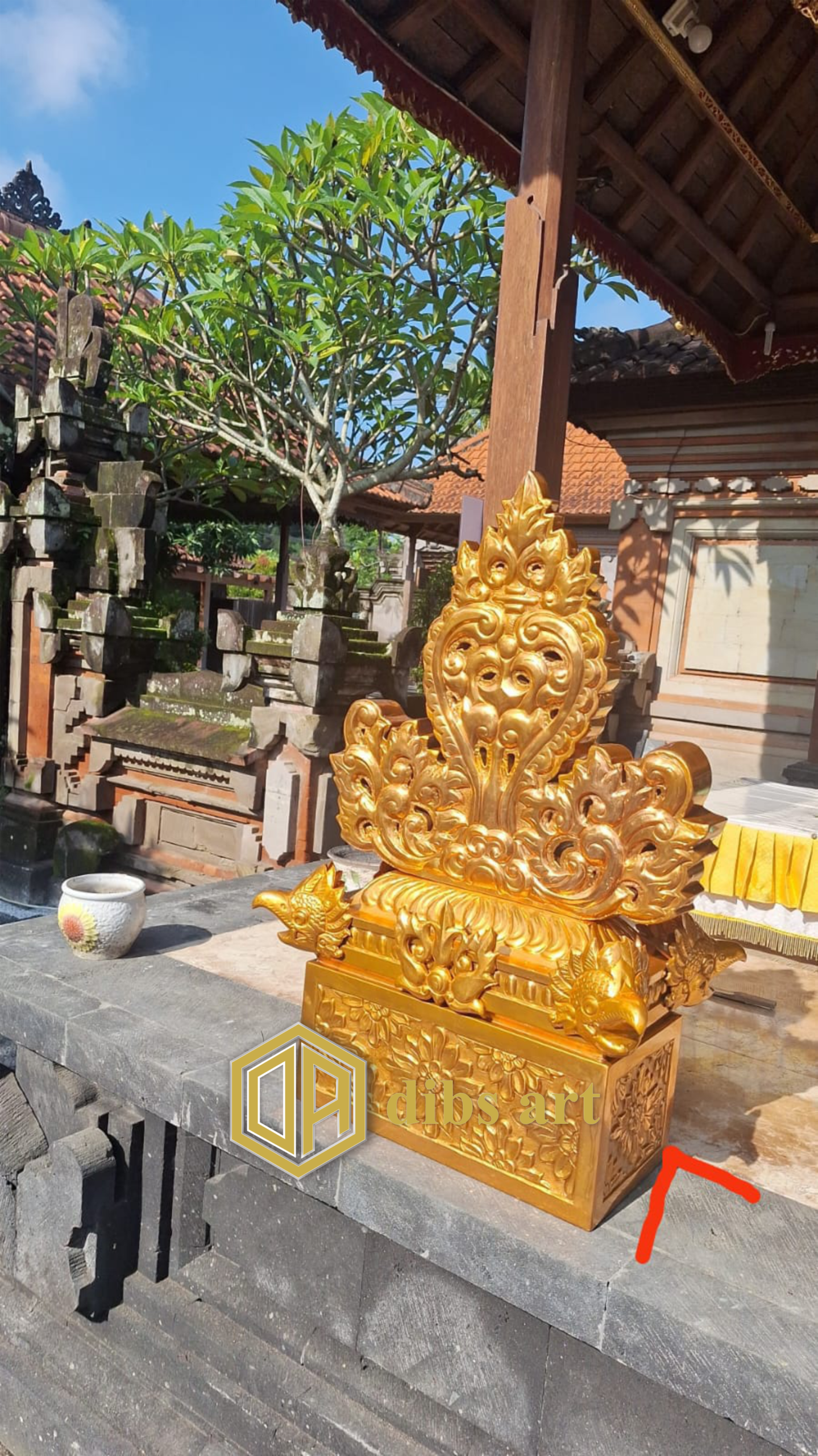ornamen tembaga atap rumah bali