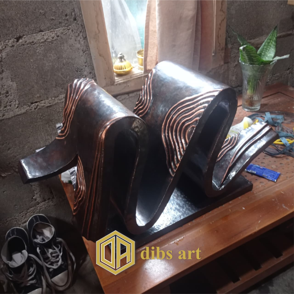 ornamen tembaga kontemporer seni