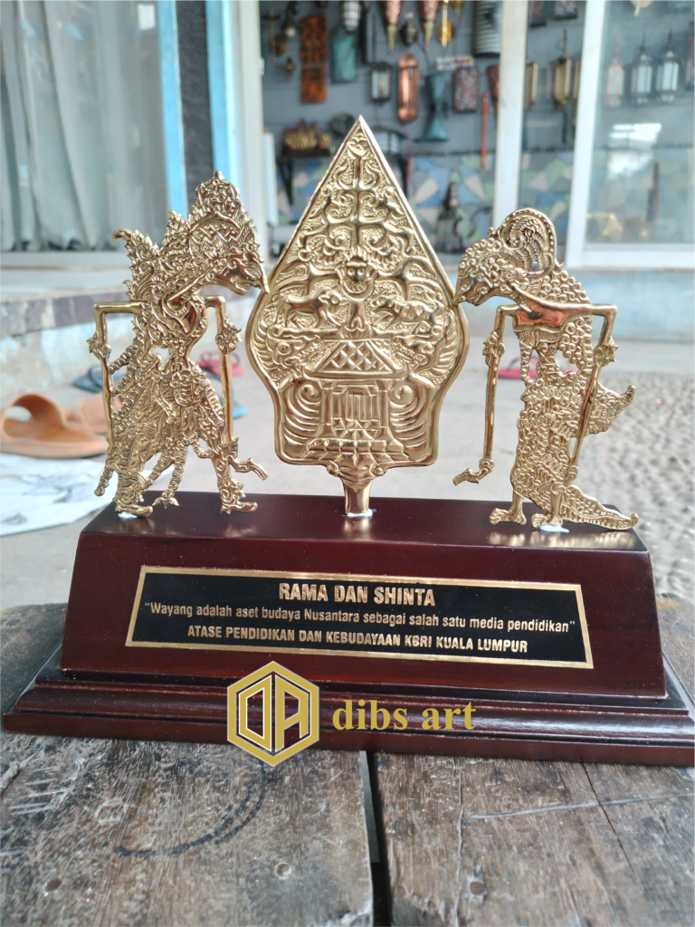 souvenir kuningan rama sinta