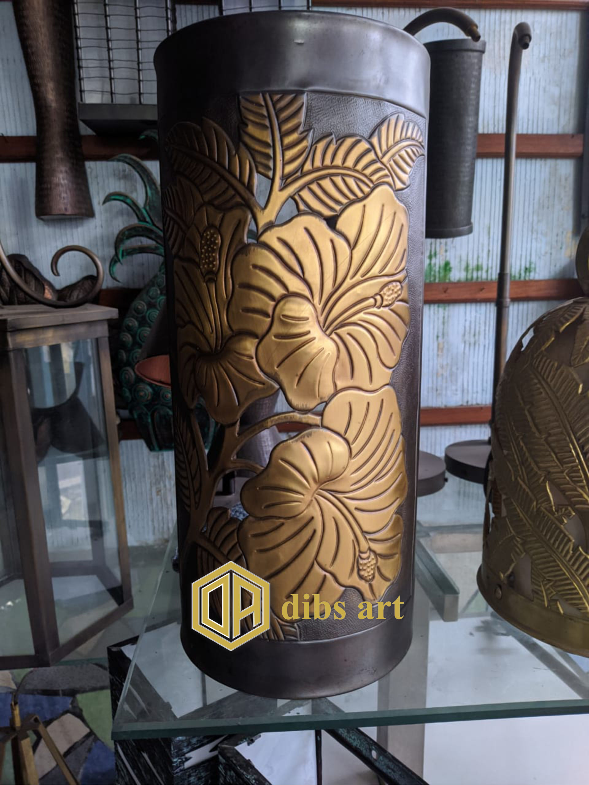 lampu dinding kuningan ukir daun