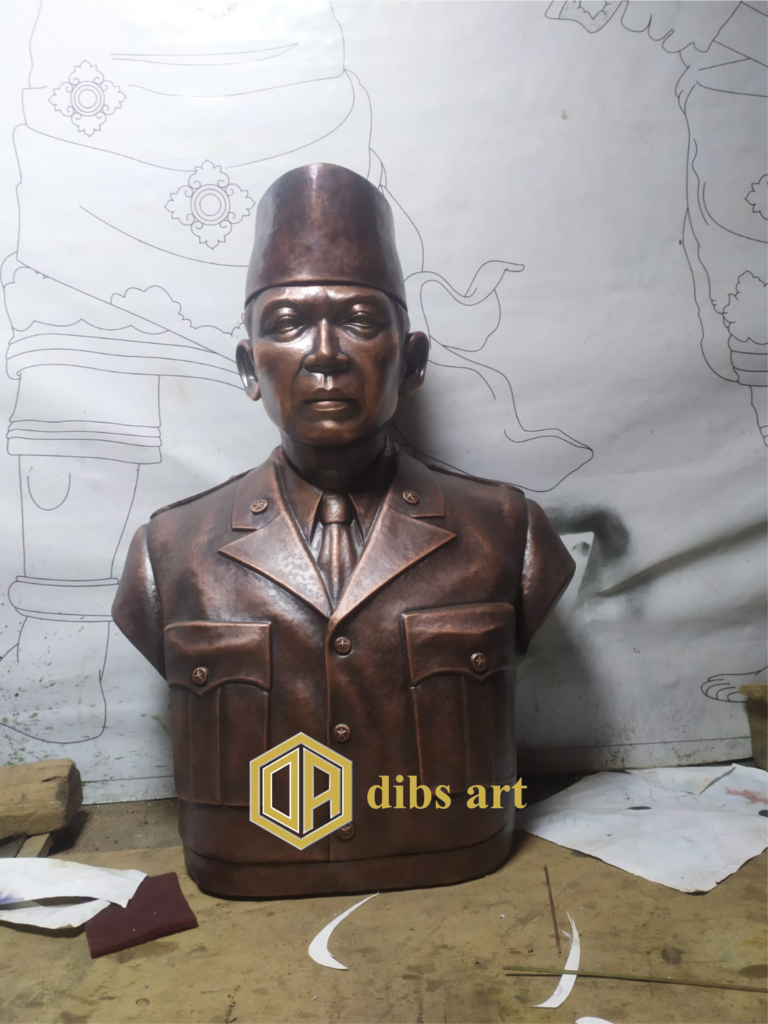 patung tembaga soekarno