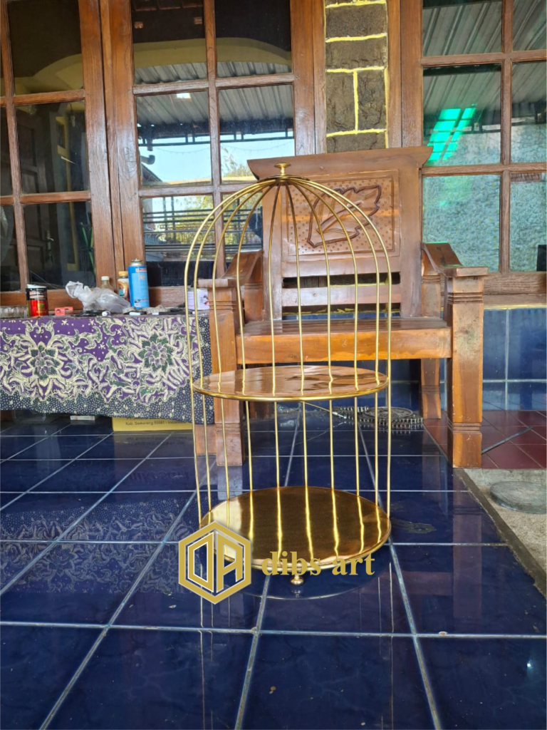 tempat makanan kuningan sangkar
