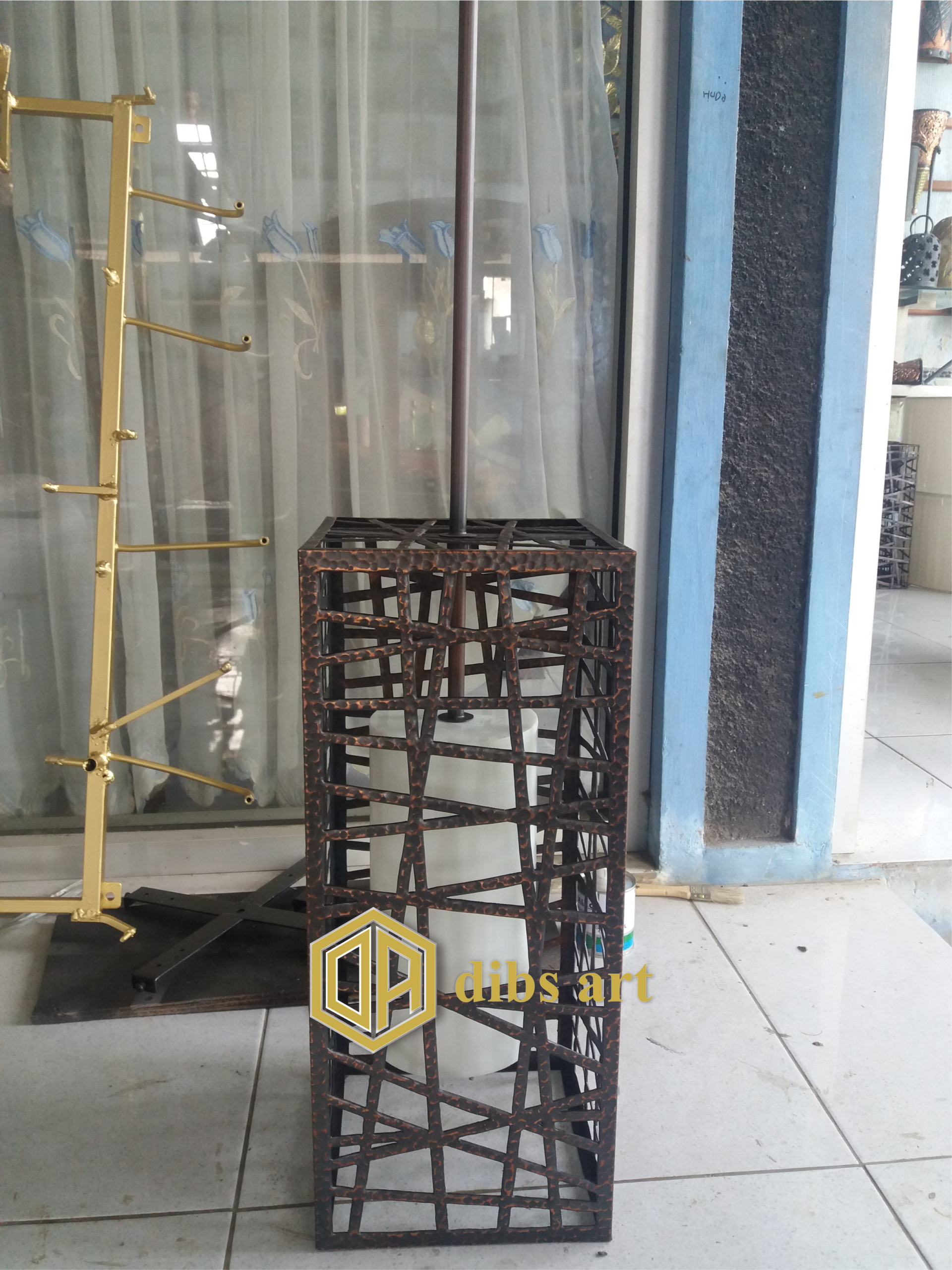 lampu gantung unik kuningan